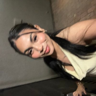 itzeljm_'s profile picture. 