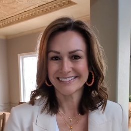 CourtneyNoyes7's profile picture. 🏠 Focused on the Denver real estate market | Helping you find your dream home or investment opportunity | Providing professional real estate consulting, compre