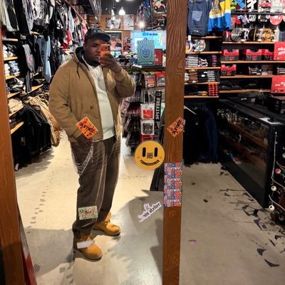 isaiahdejon's profile picture. 