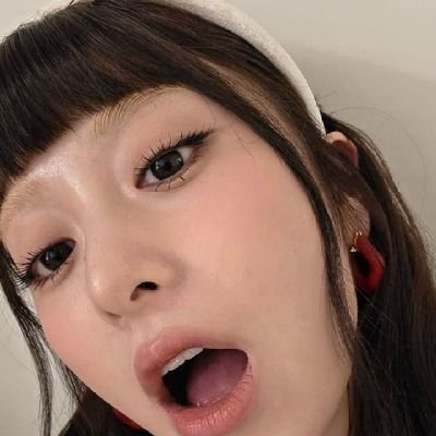 yufnjin's profile picture. @ItsFearNothing's ♥︎◞ ˖ “…elle est chanteuse d'opéra”. ໒꒱ Brewist’ Geheime Bloesem.☘︎ ݁˖