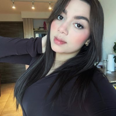 asheliasss's profile picture. 