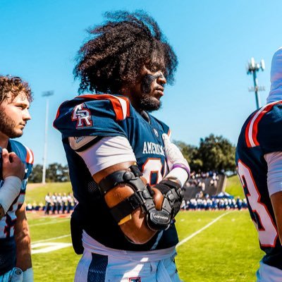 miles_tremell's profile picture. 6”5|Edge Rusher/TE|245lbs| 2024 juco natty🏆|@ArcBeaverBall|email: tremellmiles@gmail.com| #dueceworld🕊️💔 #JUCOPRODUCT