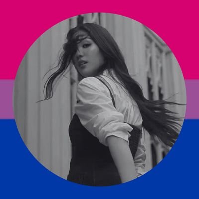 HelenilzaJordn1's profile picture. São Paulina 🇾🇪 
Leonina ♌
Viciada em GL webseries e fanfics.