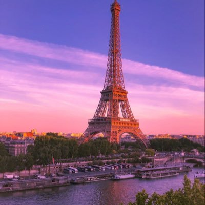 carogonzalezjt's profile picture. "Here for the laughs, the love, and everything in between. ❤️"