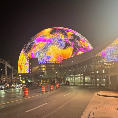 __1jovana__'s profile picture. Life is wonderful. I'm building the life I love, step by step, making bold choices each time.