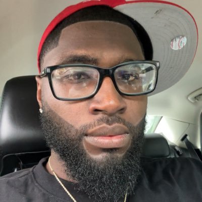 hpm_yd's profile picture. LIFETIME BENGALS FAN #whodey reading Pa I be chilling