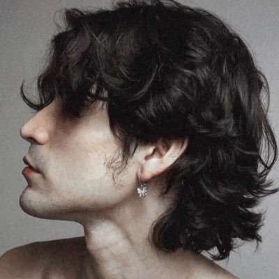 jackiexmusic's profile picture. nb / aq é tipo um bloco de notas dos livrinho que leio e biscoitos avulsos