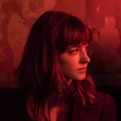 poetrybynaah's profile picture. 