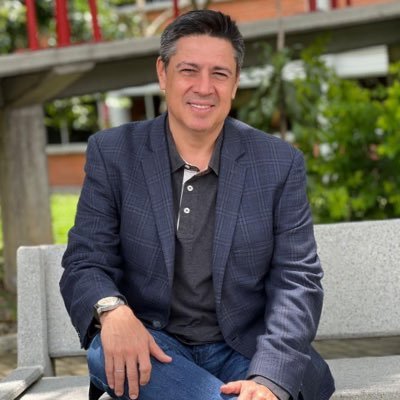 buzondeuri's profile picture. CEO https://t.co/jdL3I6GJzm CoFounder https://t.co/U3VeRH3BXd Decano Comunicación UdeMedellín. Mg y Doctor en Relaciones Internacionales Iberoamericanas. Mg Educación. Comunicador