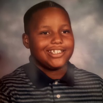 TreFKennedy's profile picture. “Nada de novo vem do sol Tudo de novo vem do Nosso Senhor A vida é uma continuação O Nosso Senhor é que dá a nossa vida, Amém”/Damn I miss #XMen97