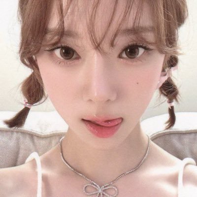 seungslle's profile picture. ah! https://t.co/Js0zJzxV3p