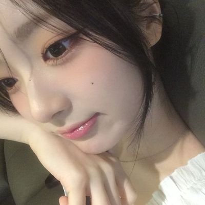 vromeoxf's profile picture. ✩   𝗐𝖾   𝖺𝗋𝖾   𝗯𝗼𝗼𝗸𝘀   𝗐𝖺𝗂𝗍𝗂𝗇𝗀   𝖿𝗈𝗋   𝗌𝗈𝗆𝖾𝗈𝗇𝖾   𝗍𝗈   𝗈𝗉𝖾𝗇   𝗎𝗌   𝖺𝗇𝖽   𝗌𝖾𝖾   𝗎𝗌   𝗂𝗇𝗌𝗂𝖽𝖾   운여.