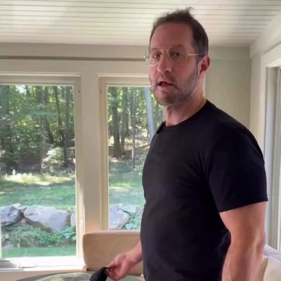 2024Maus's profile picture. 