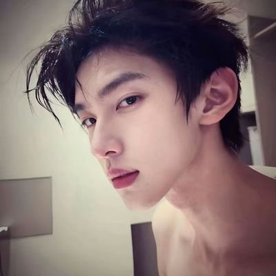 wayanyrag's profile picture. @/Ahawin1999 @/Easycinta 
@/lucyacake @/Gorenganeasy dan banyak lagi sampai ga ingat