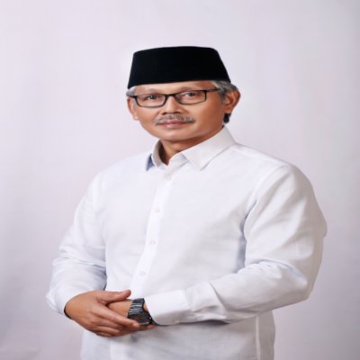 tubagussalim's profile picture. Meniti jalan dakwah dengan langkah tenang, menjaga warisan para guru, dan berbagi hikmah agar hidup terasa lebih bercahaya.