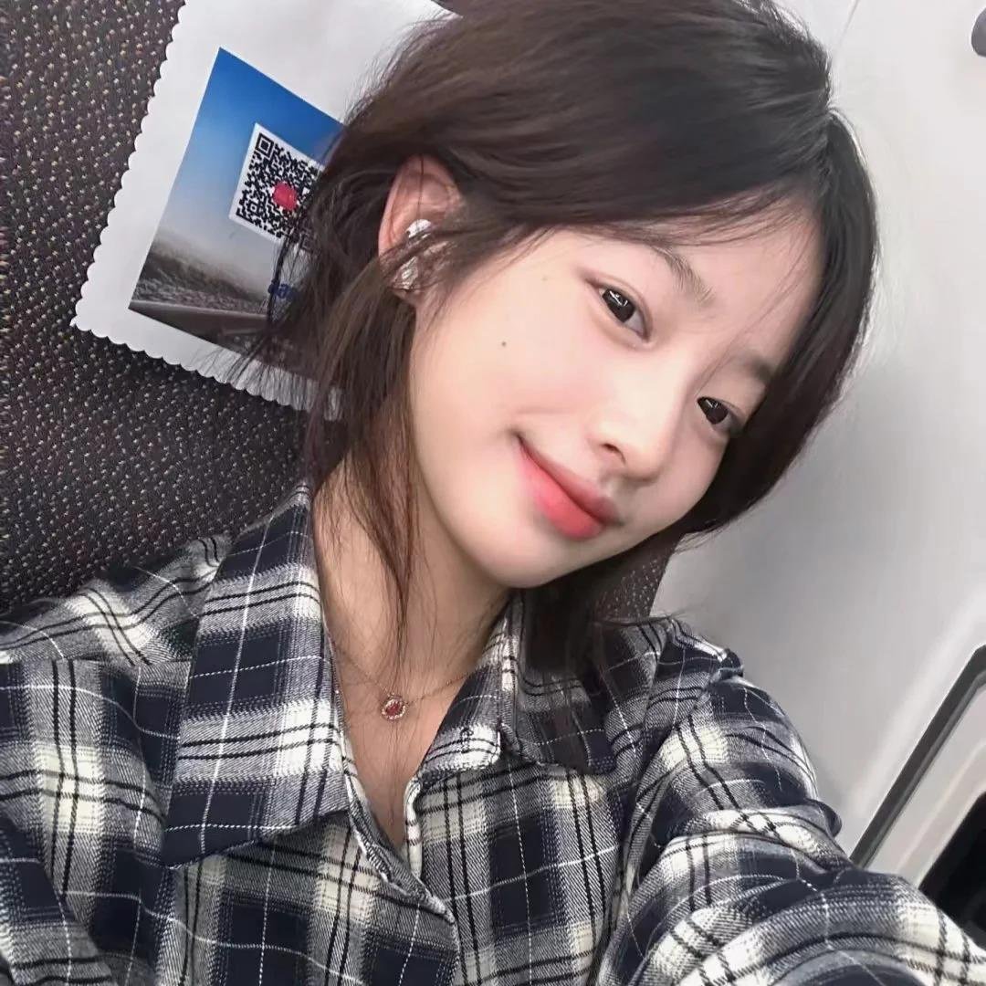 KPkosf1a88GF4KJ's profile picture. 