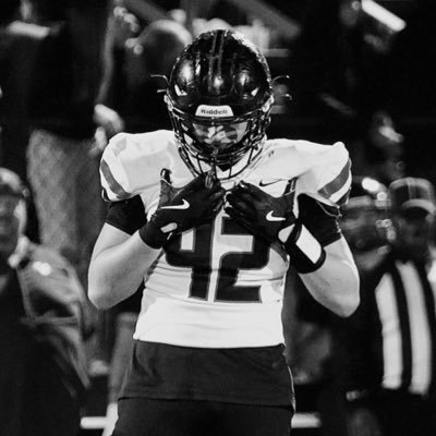 Bentonmartin08's profile picture. C/O 2027, GPA-4.0, (height/6’2) (weight/200lb) D-END + TIGHT END/ KEYS HIGH SCHOOL/ discus,🏈,🏀 #christanathlete