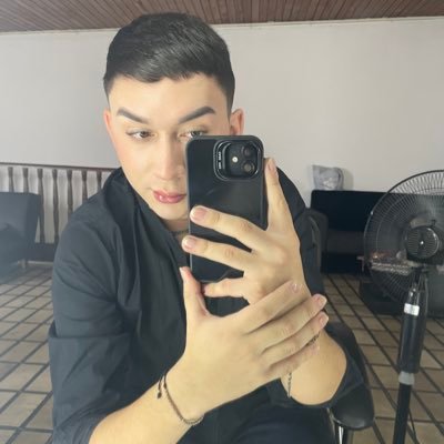 davidcaicedo122's profile picture. Follow us if you like nymphomaniac boys, join us!! 😈 https://t.co/6yYoA0ZI6z