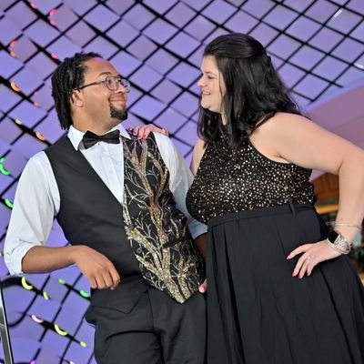 Envy1610's profile picture. 26 | NYC & KS | Corgi Dad |