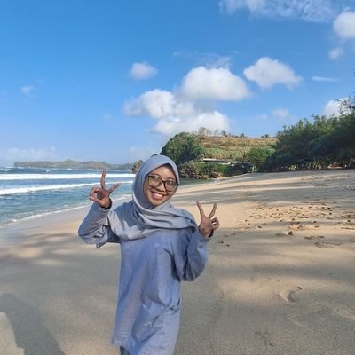 letaprimrose's profile picture. trying to recover the spark i lost within myself✨