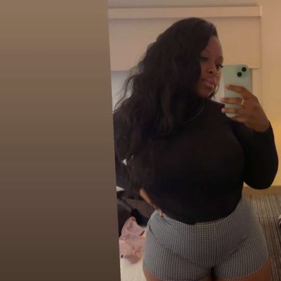 _rozalynnn's profile picture. blessed•#ECSU21•LLK🕊LLJOSH ❤️ Gabriel Joshua 🧸