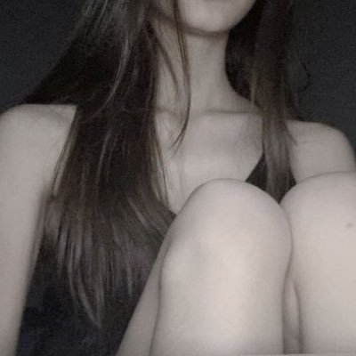 wintersk1nny's profile picture. 17 | she/her • cw: 113lbs | gw: 99lbs •