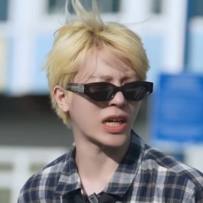 twinkleshit5's profile picture. 