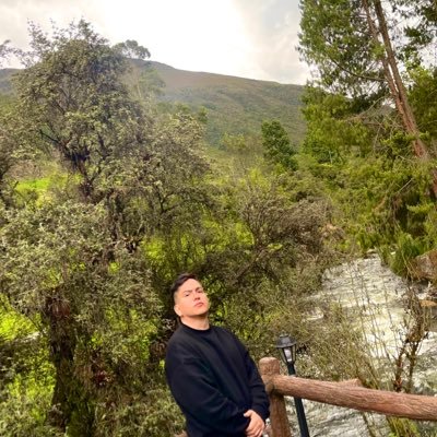 PaoloCampoverde's profile picture. Efímero