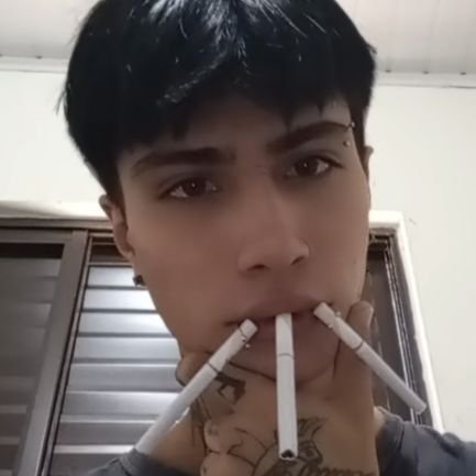 wadesproperty's profile picture. #1 rosaria main | #genshintwt | niack 🩸♡