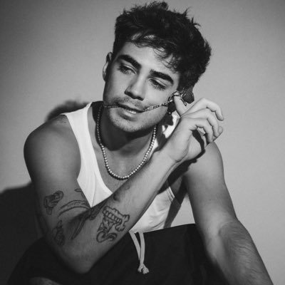 98smyg's profile picture. soojin y cd9 resucitaron d entre los muertos