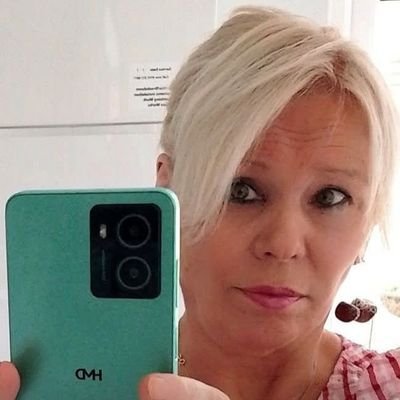 CHillier33942's profile picture. Fanatical Liverpool supporter. Love music 🎶🎶 and Films . Love The Beatles and The Doors . Proud Scouser YNWA ❤️❤️❤️❤️❤️❤️❤️❤️❤️❤️