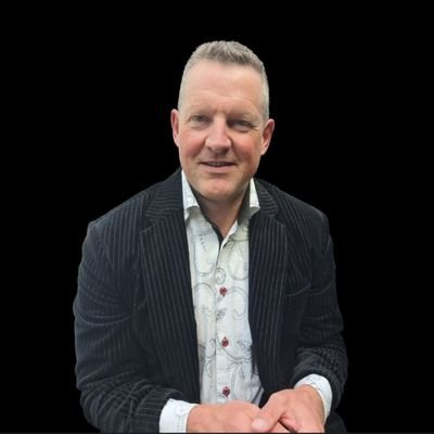 you_unlimited_'s profile picture. Sharing my experience from leading a 75-person team, owning an $80k/m business, and running a $25M/yr corporate sales team to build a $1M 'anywhere' business