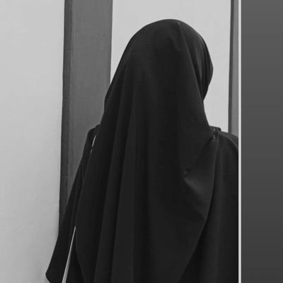 davasinameftn01's profile picture. Ve sen O'ndan başka da sığınacak ve dayanacak bir kimse bulamazsın. ///// Filistin benim davam.