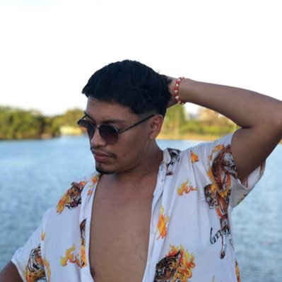 eumanukok's profile picture. lindo, estressado, defeito nenhum!