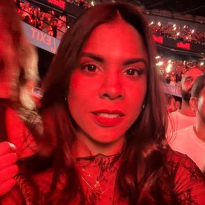 KaarenAlarcon's profile picture. FOTÓGRAFA 📸 PUBLICISTA 📰 “Amor a quién nos lo haga, Vida a quién nos la de”  •APASIONADA POR LA SALUD MENTAL• 🧠