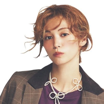 bot_luvr's profile picture. I am a boy and like the smell of gas.