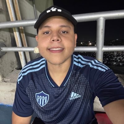 Ruiz_Jesus_'s profile picture. 