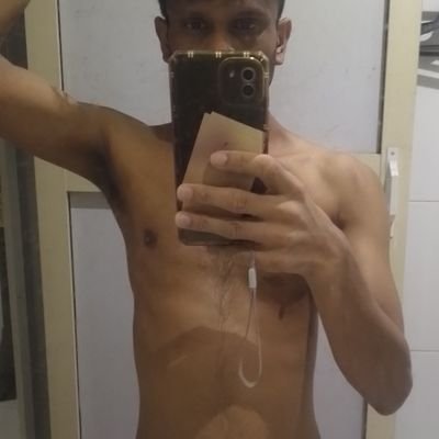 ChinthakaS28649's profile picture. vers bottom