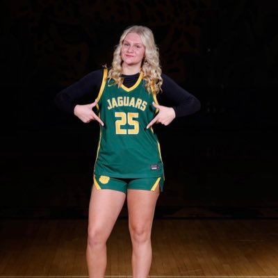 LaurenSeeling25's profile picture. GPA - 3.7 Class of 2027 Position - PF Attending - Ashwaubenon high School