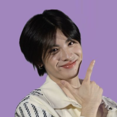 moruncheerv2's profile picture. 하이라이트 #용준형 🍀 • 🌸🦊情深缘浅🌸 • 🛹 王一博⚡️ |🦁🐰 #博君一肖｜🍭| maxky_rp •gungunhd •usnttr • insarin •CHOIHYUNSUK 💜 SMOGGY 🎧 นี่ที่รักหนู @firstone_wnk TleFirstone💚🩷