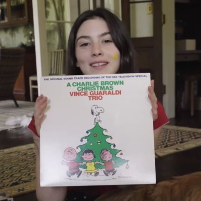 midnightsgracie's profile picture. 18 and Tough love’s #1 listener 🤍