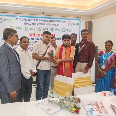 devkumarmisra's profile picture. निष्पक्ष,निडर,राष्ट्रवादी #पत्रकार ||
🎙️#Journalist #Media #News #Press #Entertainment || EX- 4Real News , Jia News , P7 News ||Views Personal || Critics