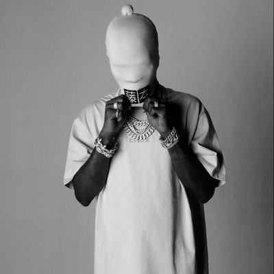 EKH0BA's profile picture. Designing success through smart emails, bold brands, and clear strategy.