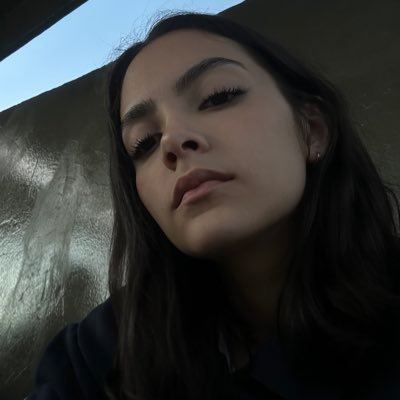 vanzeinii's profile picture. 