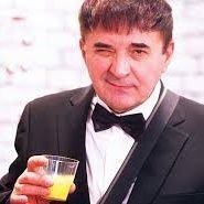 biggershovel's profile picture. Свашта лола умије у све се разумије