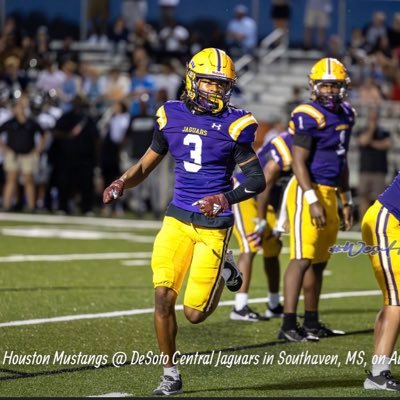 cantguard3___'s profile picture. DB KILLA|6'1|180lbs|4.4 40|contact info:662-404-2783/shawnwelch2008@icloud.com