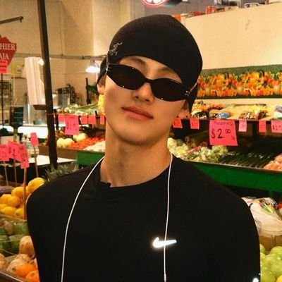 tilycastshyeon's profile picture. ٱلسَّلَامُ عَلَيْكُمْ وَرَحْمَةُ ٱللَّٰهِ وَبَرَكَاتُهُ