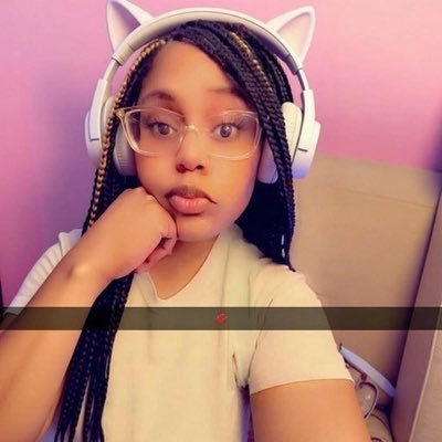 codmbadbarbie's profile picture. UID 7217847465281060865 Ðeaf🫶🏽 play mobile game girl🫶🏽🪽