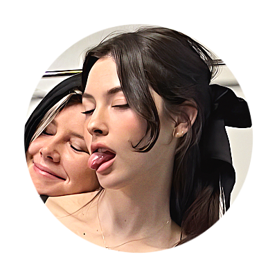 kiesable's profile picture. ✴︎ (+444) : I don’t do drugs, I am drugs. ♥︎