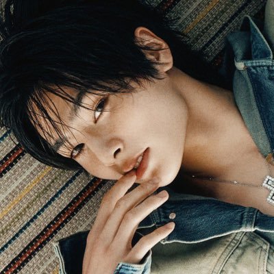 doxmineight's profile picture. kpopper, emo e fã de divas pop